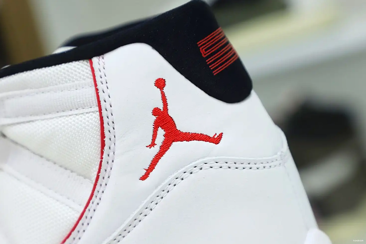 JORDAN RETRO TINT 11 XI AIR Kimikick PLATINUM 0528